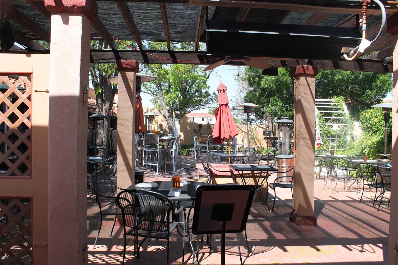 Adobe Rose Boutique Inn Artesia Luaran gambar